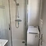T2 Avec Piscine Proche *