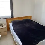 T2 Avec Piscine Proche