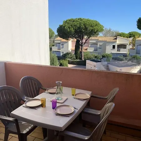 T2 Avec Piscine Proche